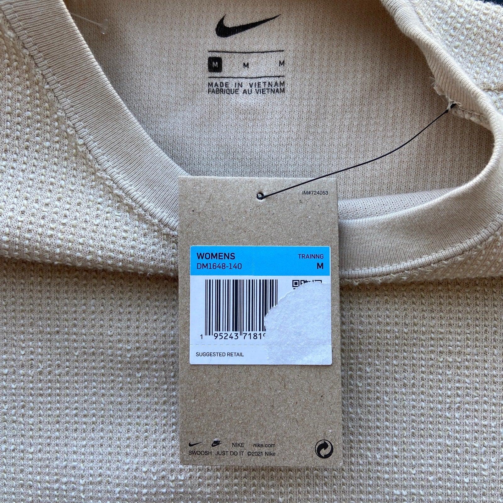 Nike Yoga Oversized Crop Long Sleeve Shirt NWT- Women's Size M