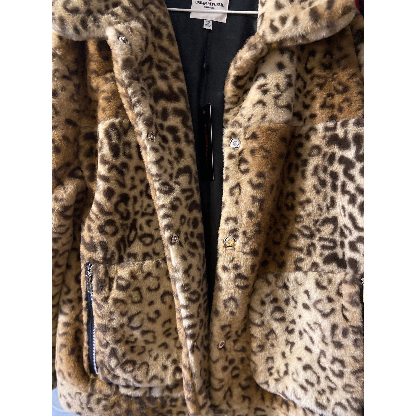 Urban Republic Jaguar Print Faux Fur Jacket NWT - Women's Size XL