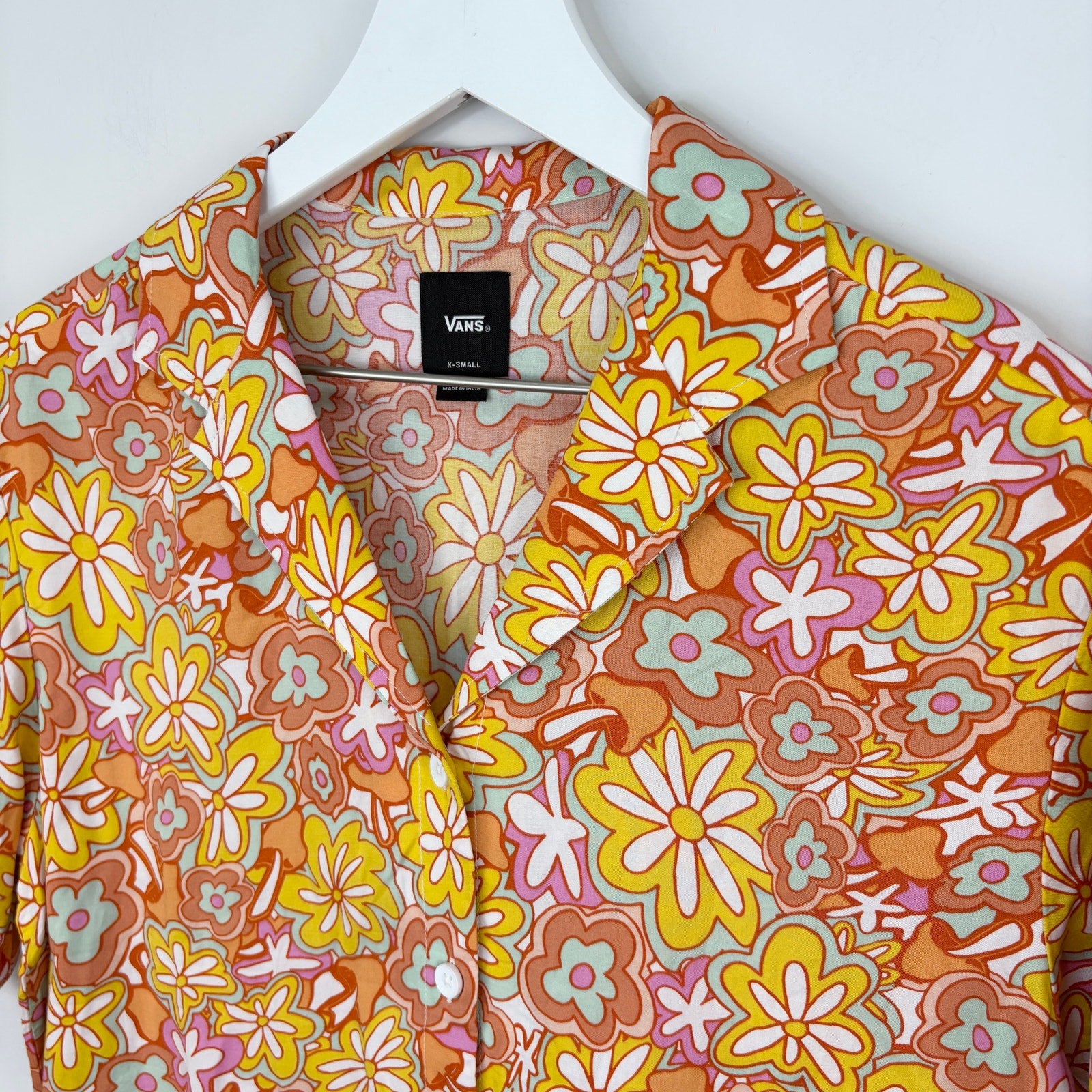 Vans Floral Resort Button Up Crop Shirt NWT - Women's Size XS