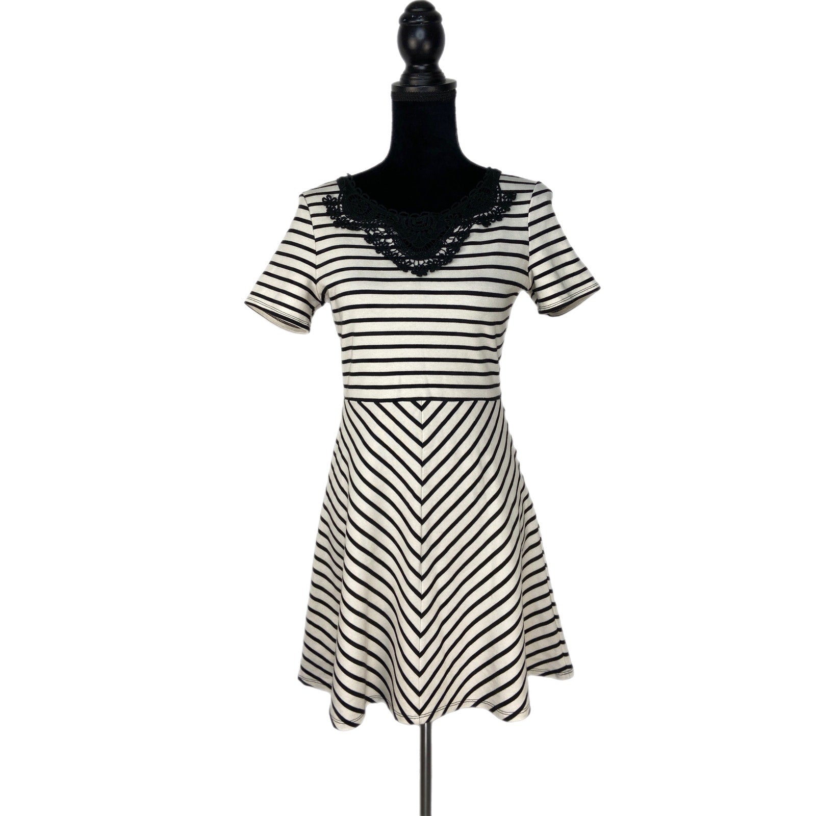 NAF NAF White Black Stripe Crochet Detail Fit and Flare Dress - Women' Threaded Social Club NAF NAF White Black Stripe Crochet Detail Fit and Flare Dress - Women' Threaded Social Club