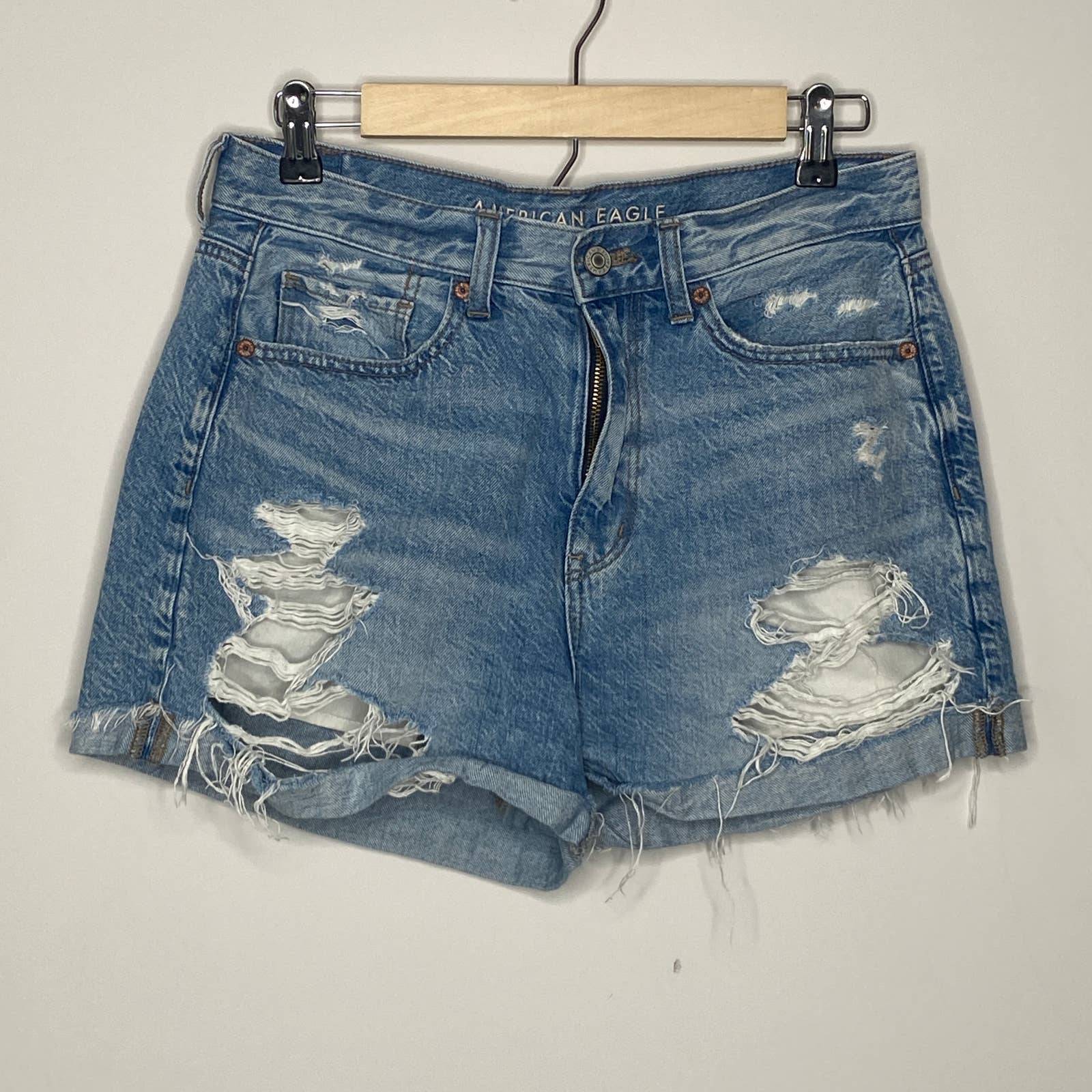 American Eagle Distressed Light Wash Cuffed Jean Shorts - Women's Size –  Threaded Social Club