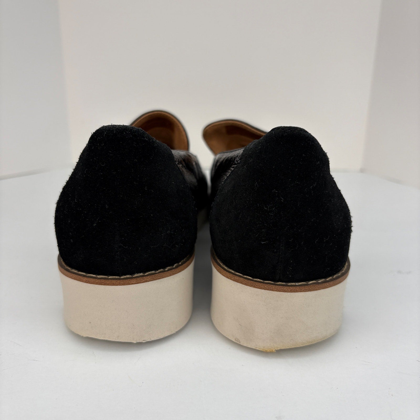 Vionic Kensley Black Patent Leather Slip On Loafers - Women's Size 9