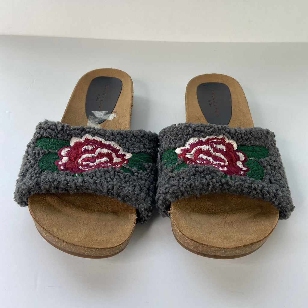 Rock & Candy Faux Fur Embroidered Floral Slides - Women's Size 9.5