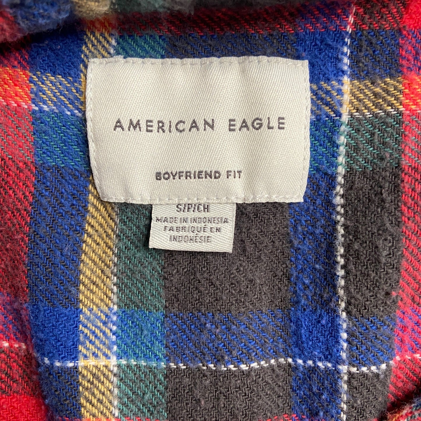 American Eagle Boyfriend Fit Red Plaid Flannel Button Up Shirt - Women's Size S