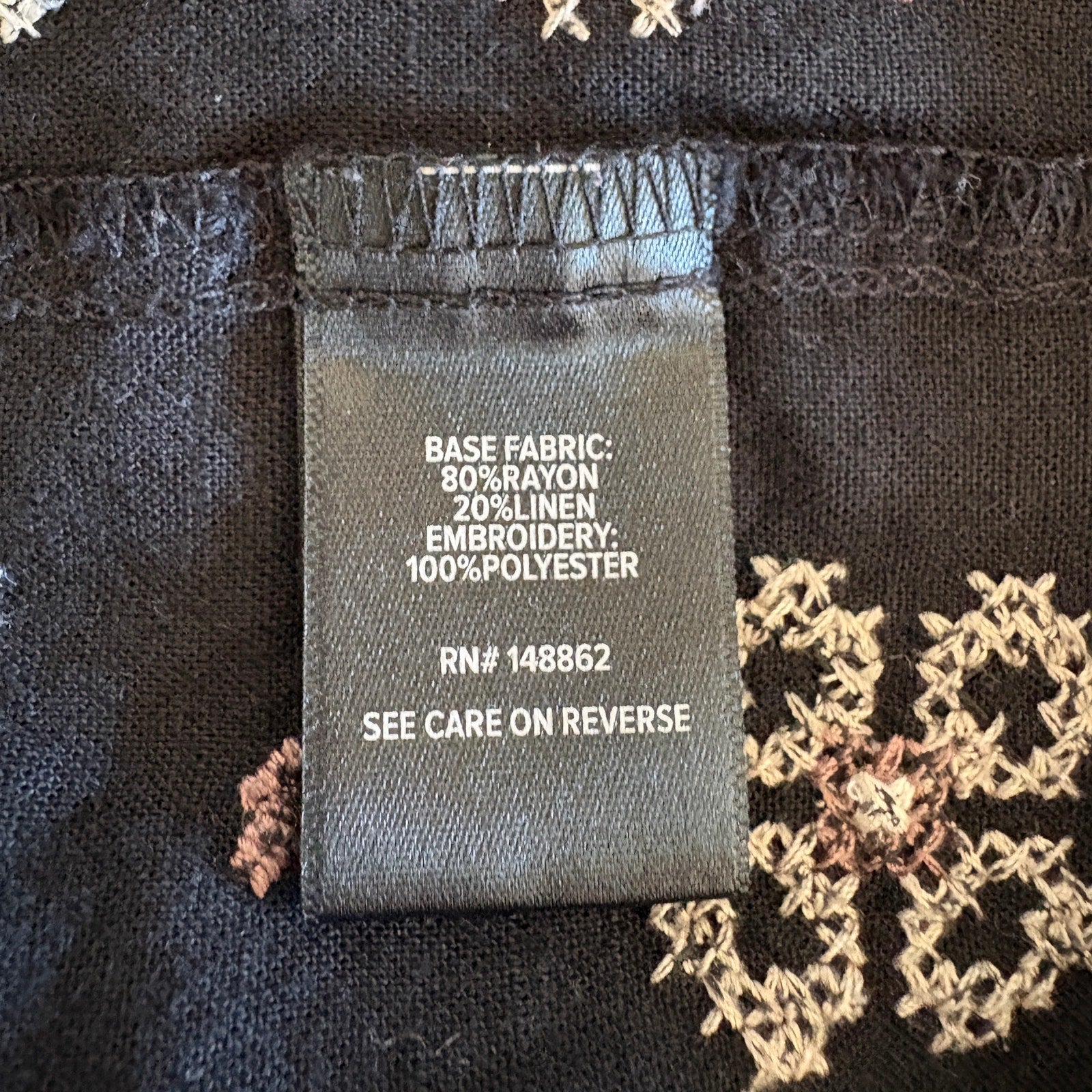 Torrid Boho Cross Stitch Peasant Top - Torrid Size 1 - Women's 14/16