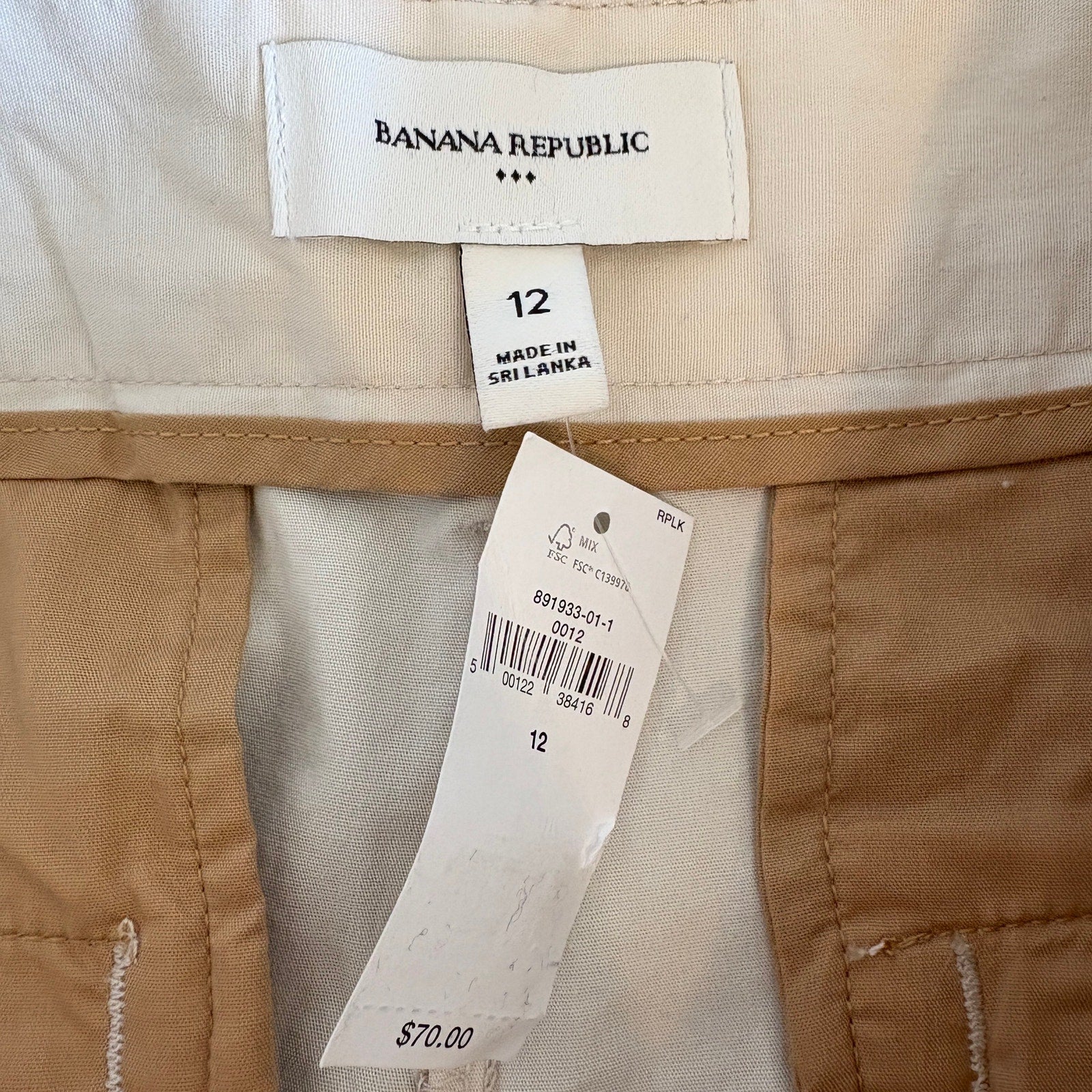 Banana Republic Khaki Pleat Front Cuff Shorts NWT - Women's Size 12
