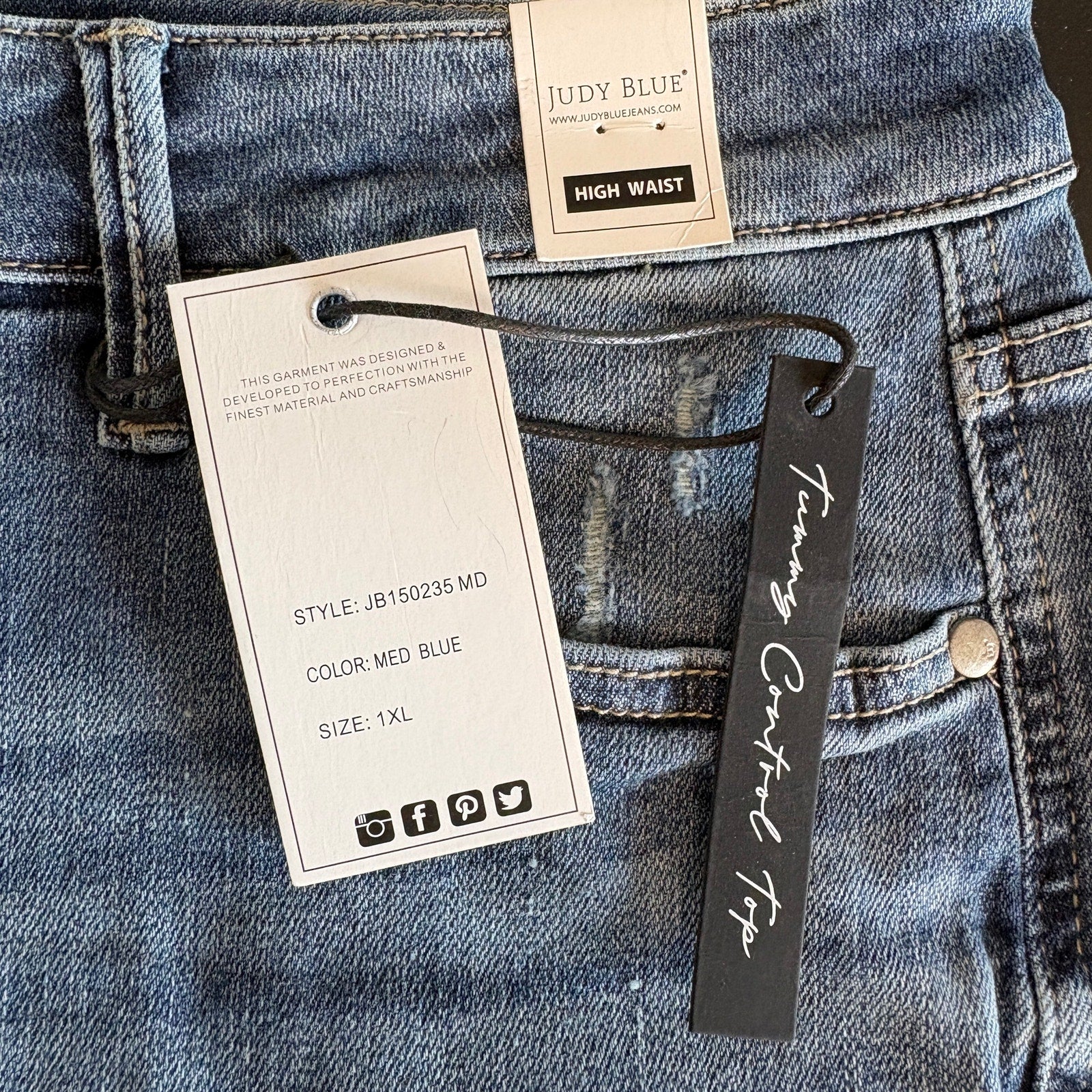 Judy Blue Tummy Control Top Denim Shorts NWT - Women's Size 1XL