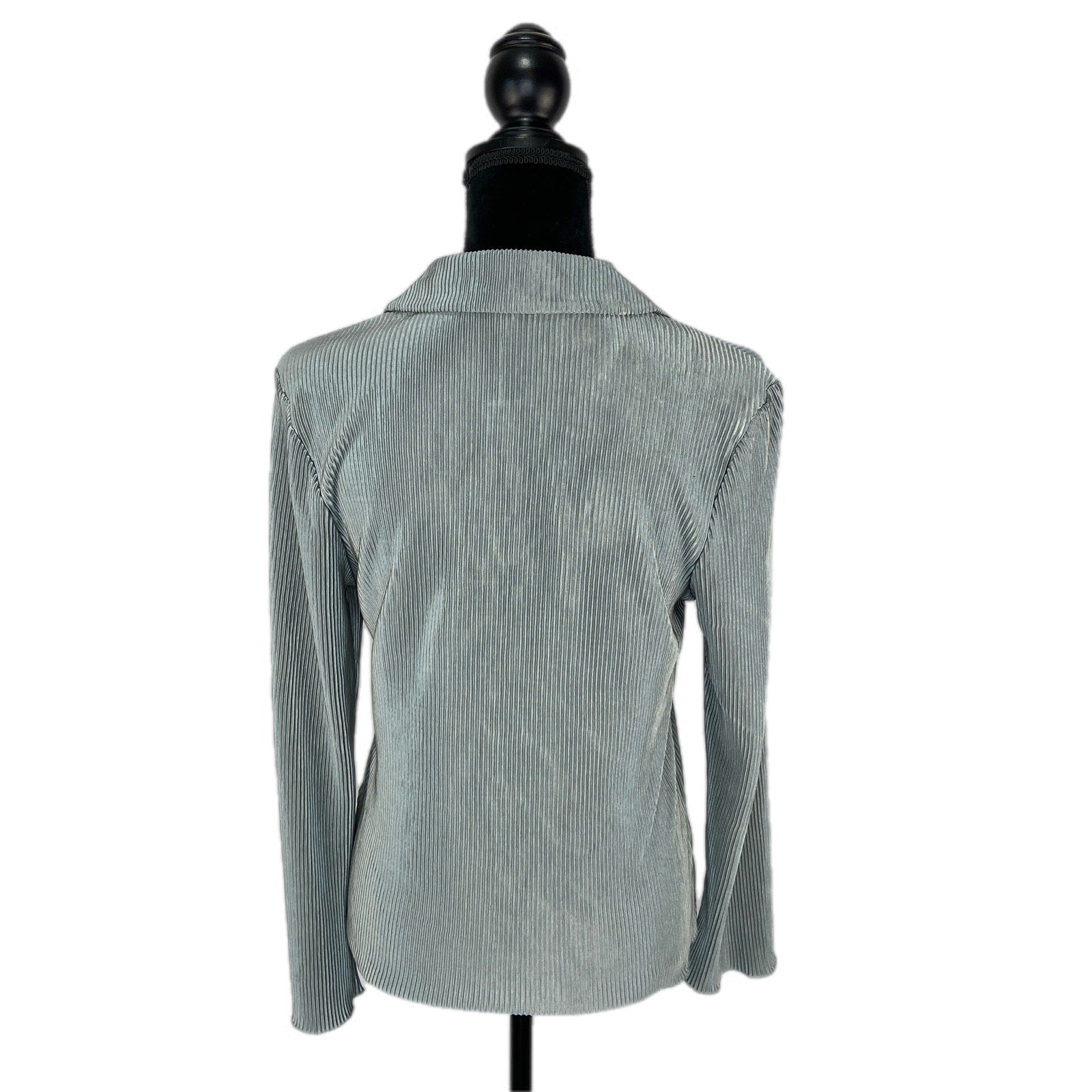 Luxology Silver Crinkle Collared V Neck Shirt - Women's Size M