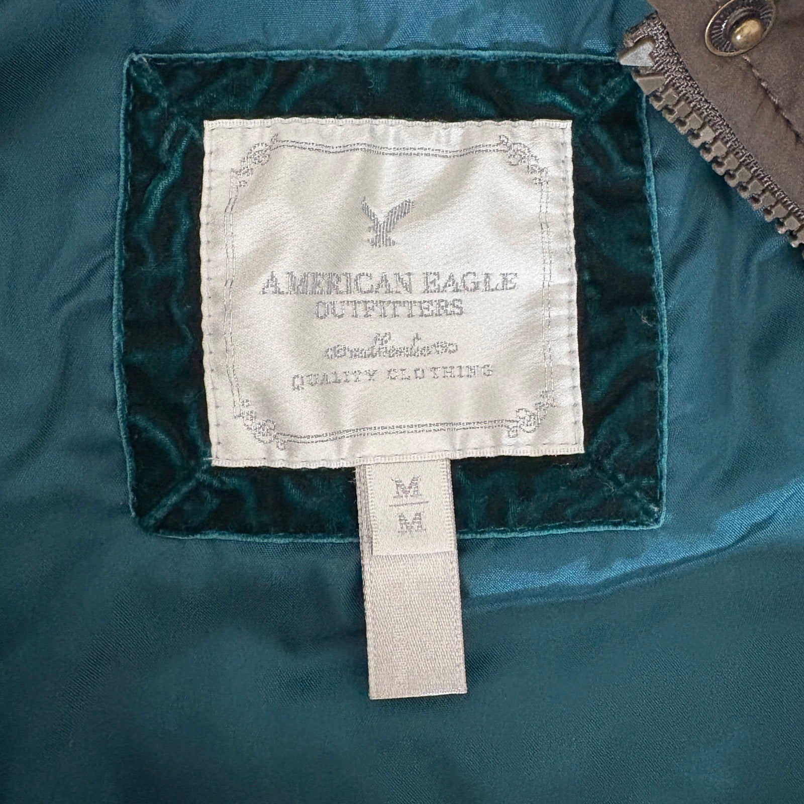2010's American Eagle Hooded Puffer Vest - Women's Size M