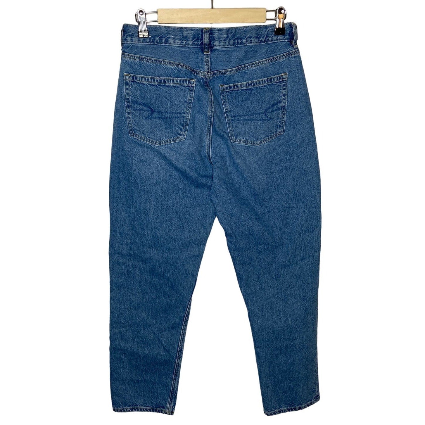 American Eagle Light Wash Mom Jeans - Women's Size 6