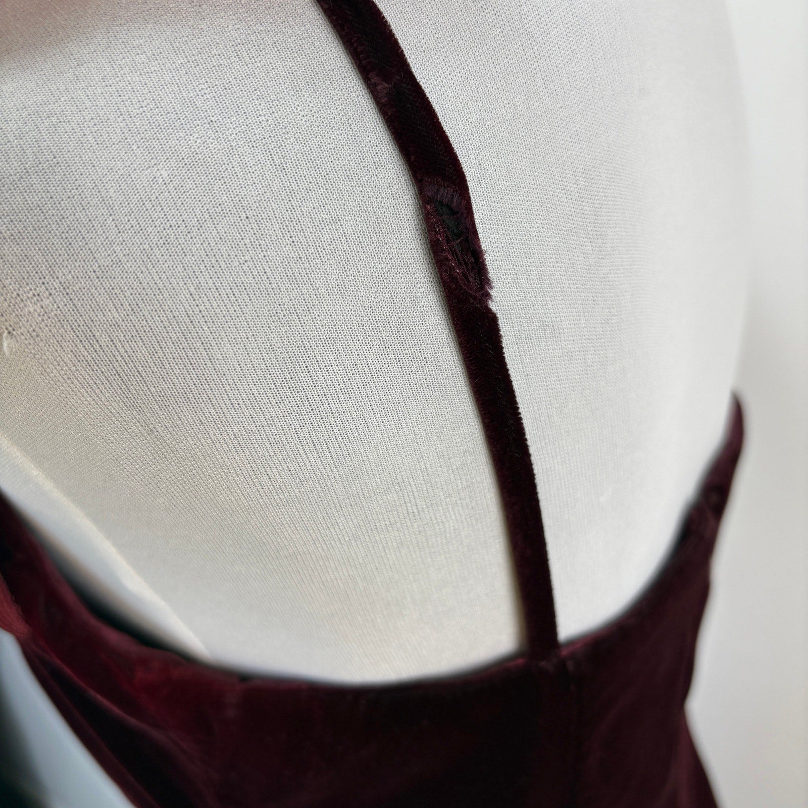 American Vintage Burgundy Velvet Sequin Detail Short Formal Dress - Women's 12