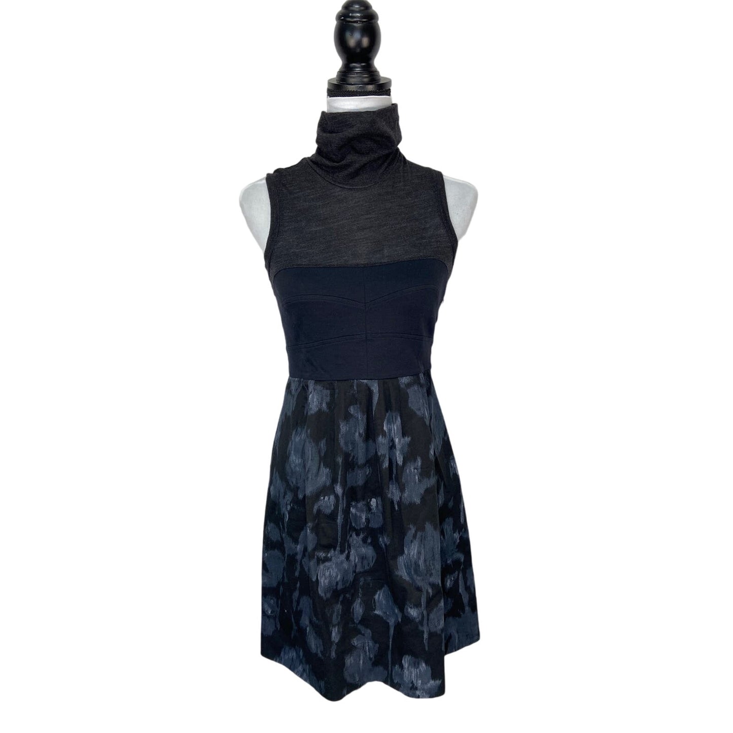 Theory Floral Sleeveless Turtleneck Dress - Women's Size 4