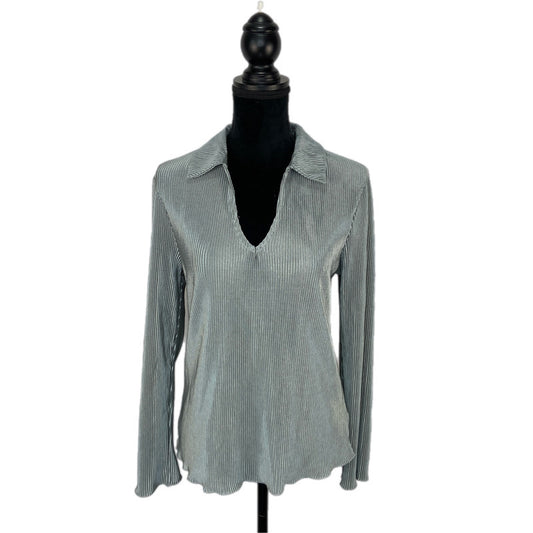 Luxology Silver Crinkle Collared V Neck Shirt - Women's Size M