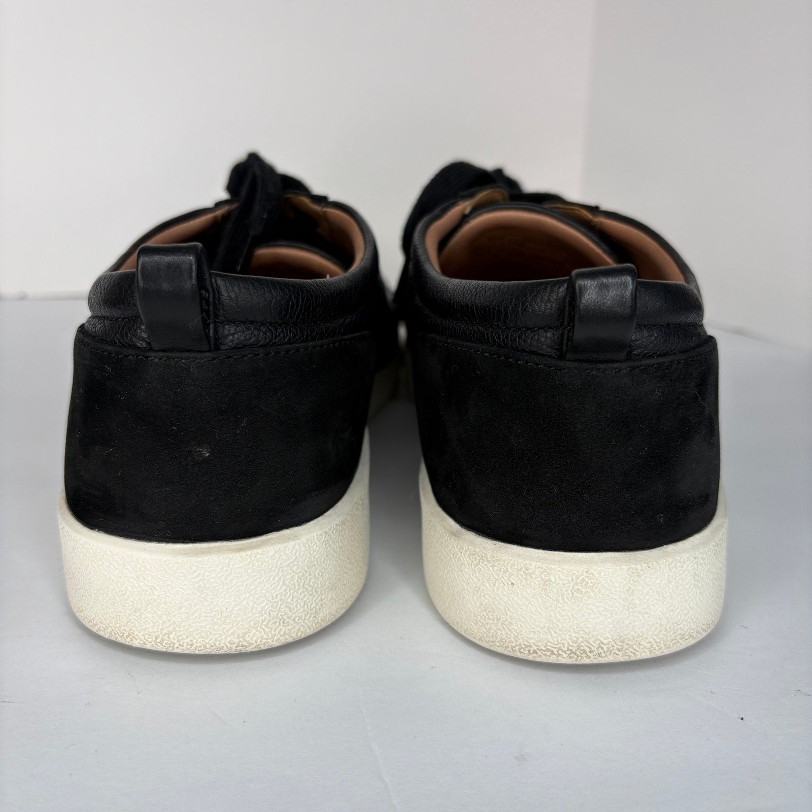 Vionic Winny Onyx Leather Low Top Sneakers - Women's Size 11