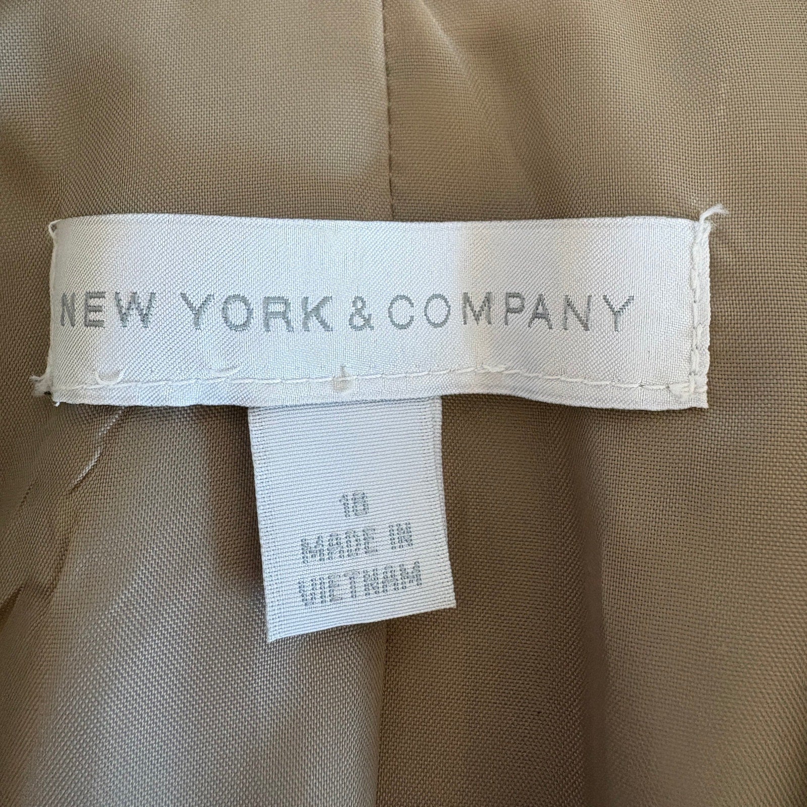 New York & Company Khaki Cap Sleeve Ruffle Lapel Open Front Vest - Women's 18