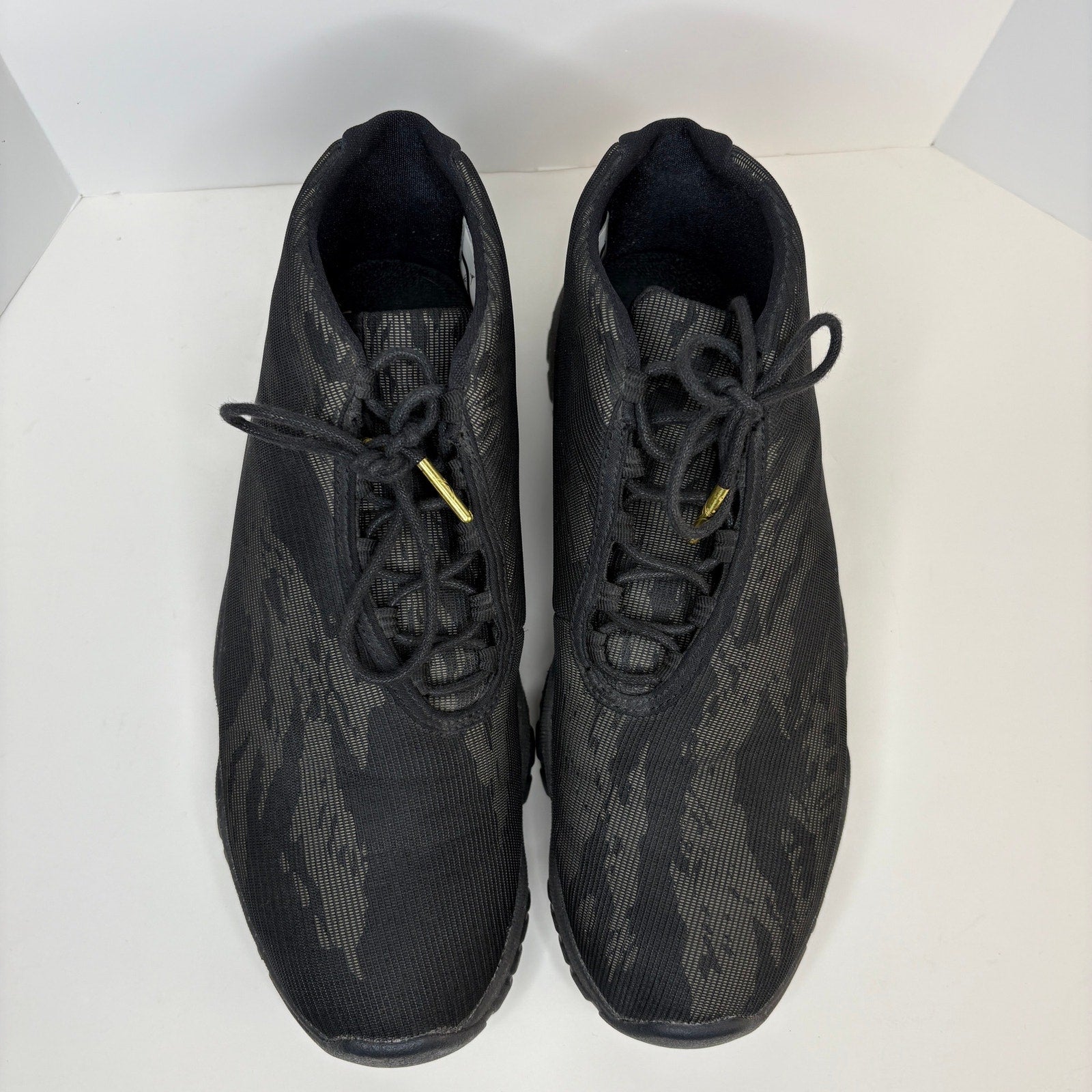 Jordan Future Black Metallic Gold Tiger Camo 656503 035 - Men's Size 9