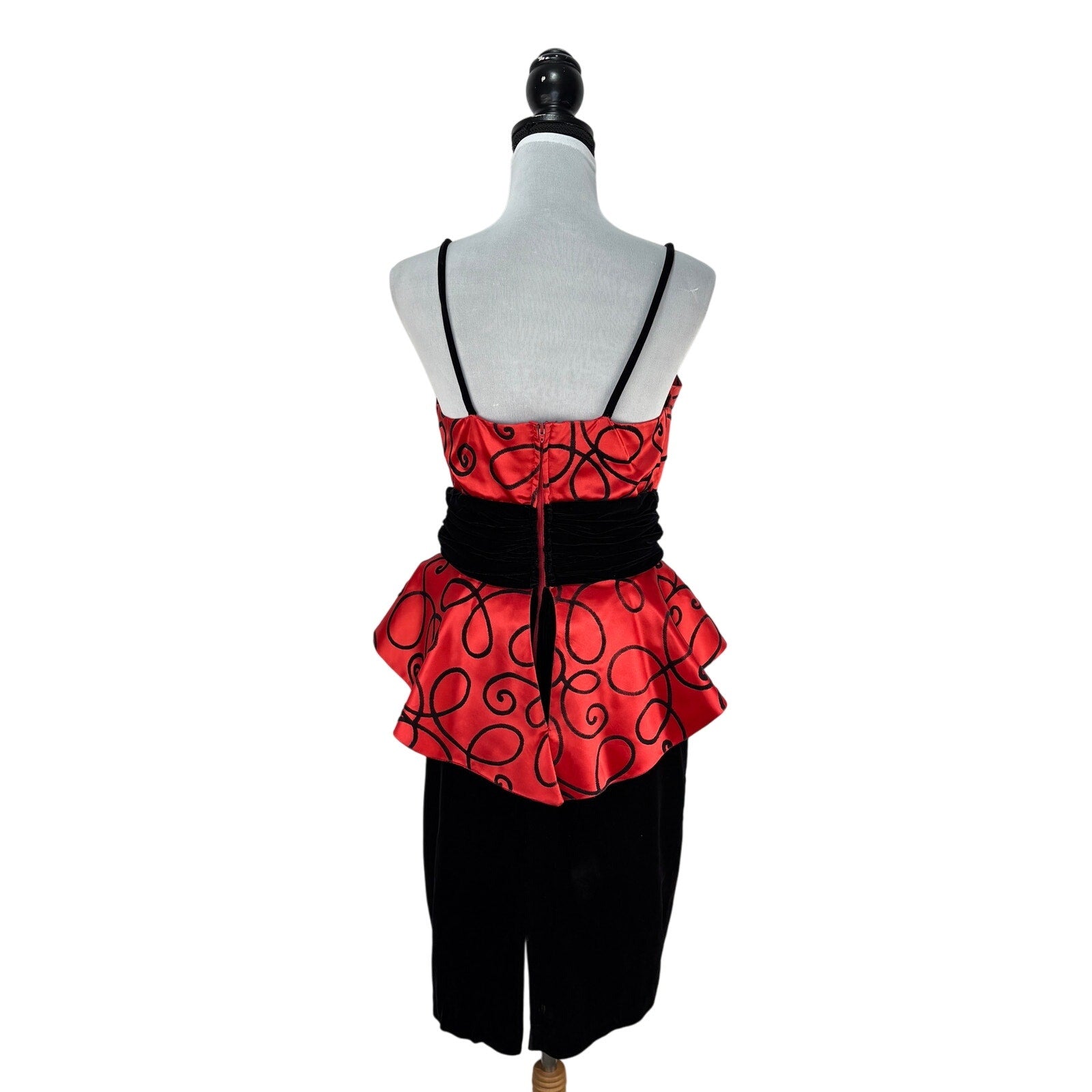 American Vintage 80s 90s Black Velvet Red Trim Sheath Slip Dress - Wom Threaded Social Club American Vintage 80s 90s Black Velvet Red Trim Sheath Slip Dress - Wom Threaded Social Club