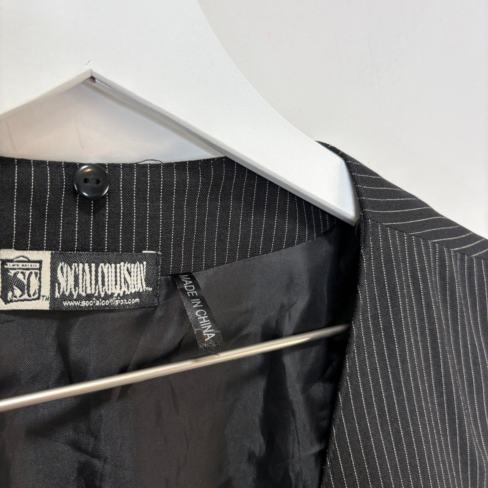 Social Collision Pinstripe Zip Up Vest - Men's Size M