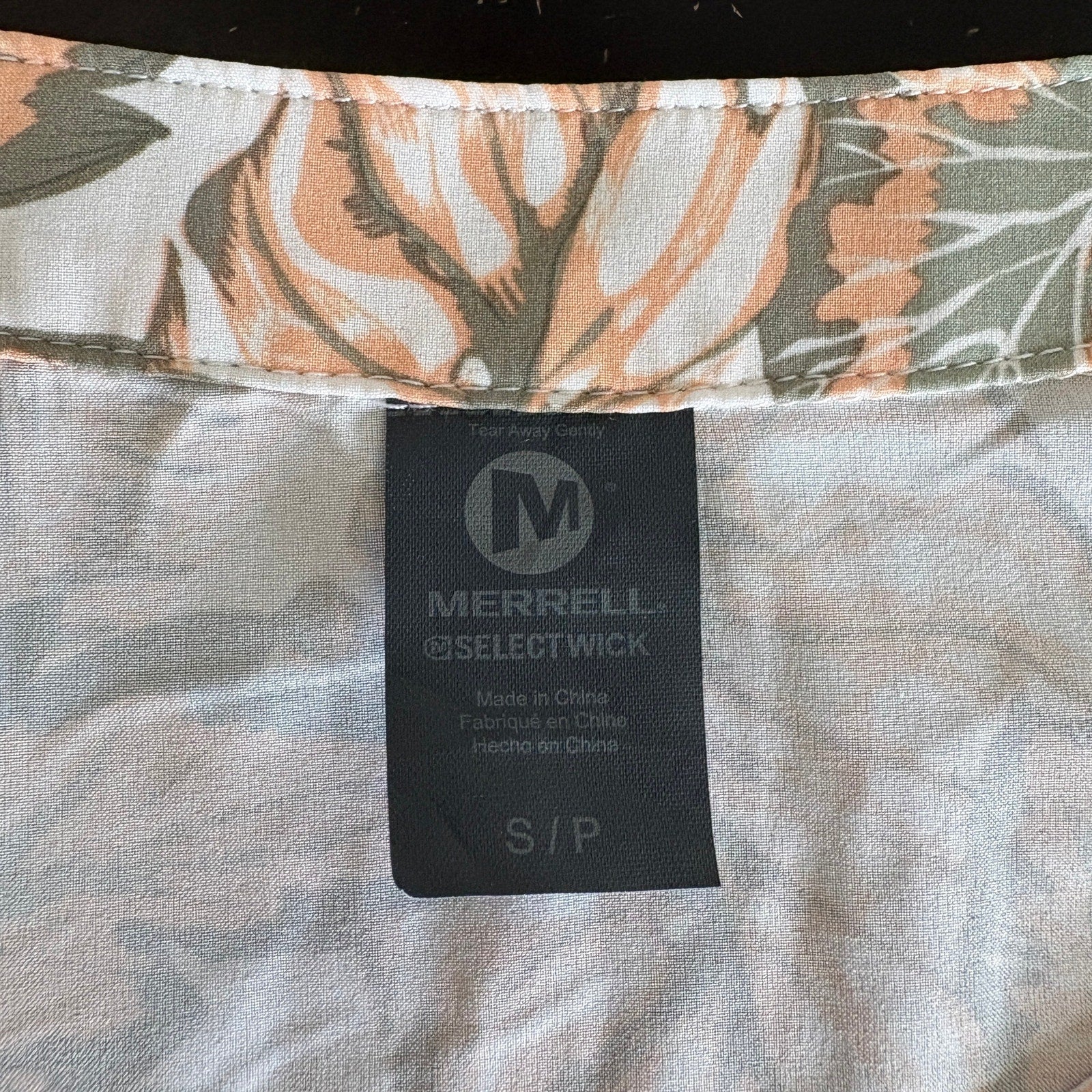 Merrell Peach Green Leaf Print Select Wick Shirt NWT - Women's Size S