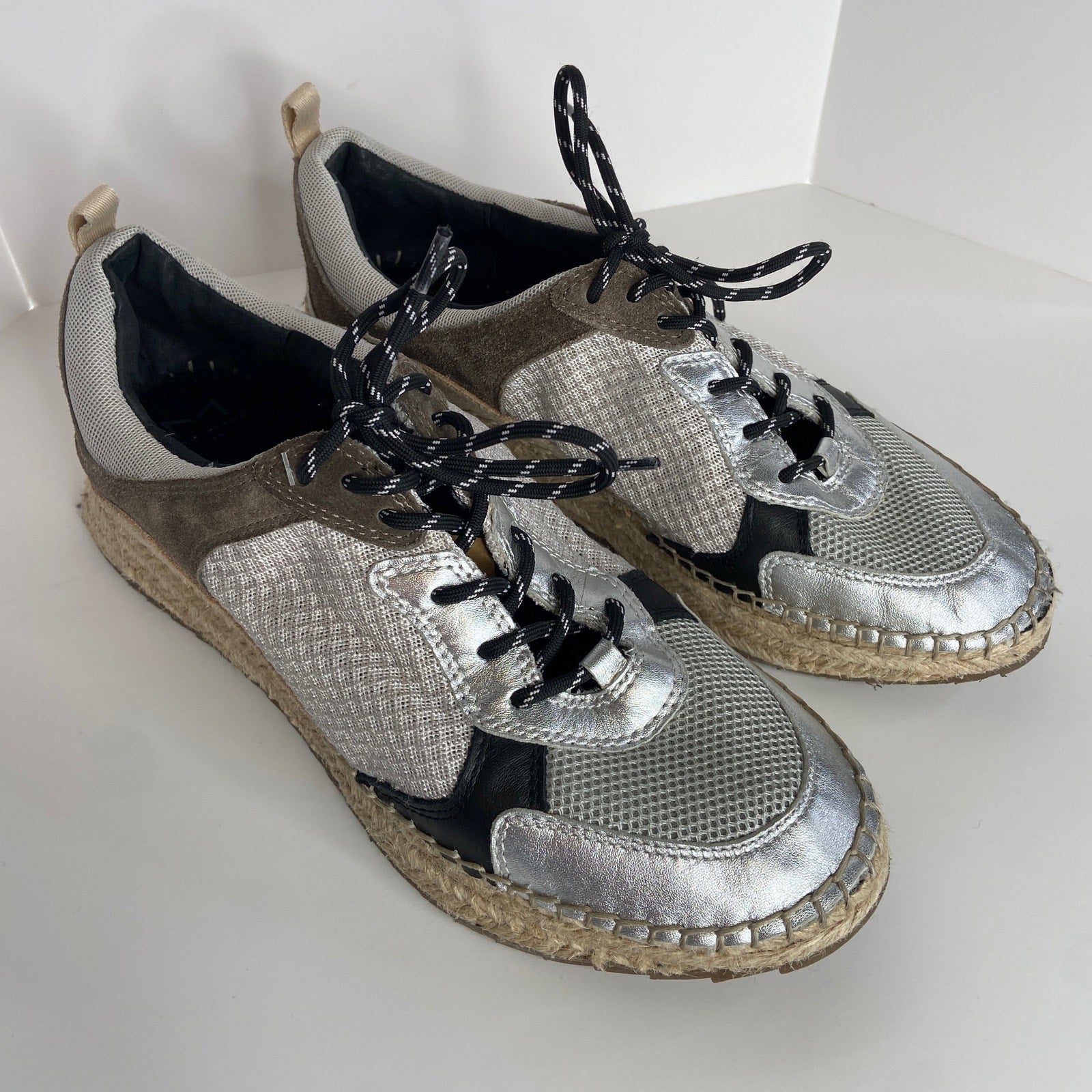 Marc Fisher Silver Toe Espadrilles Sneakers - Women's Size 9.5
