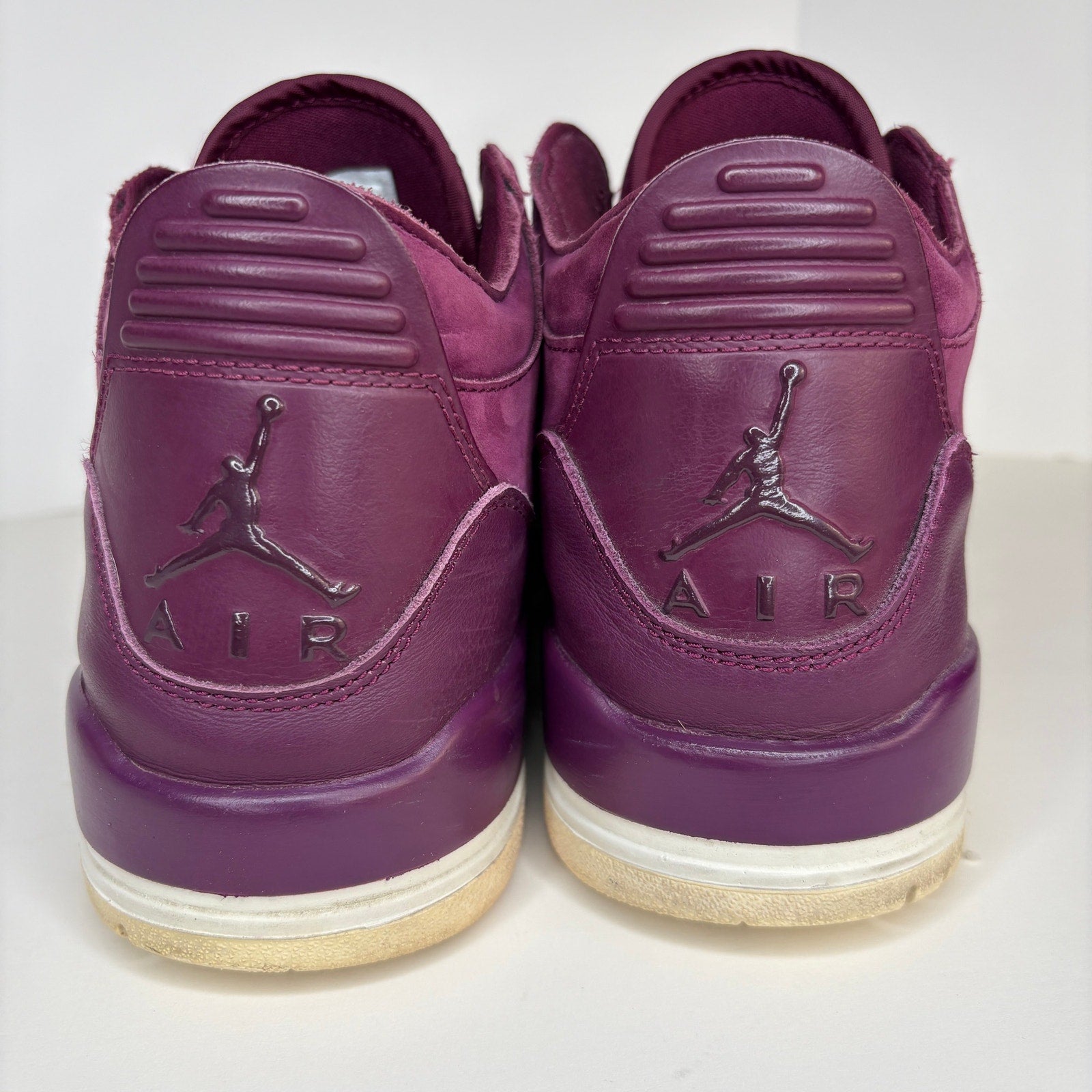 Air Jordan 3 Retro Bordeaux AH7859-600 - Women's Size 11