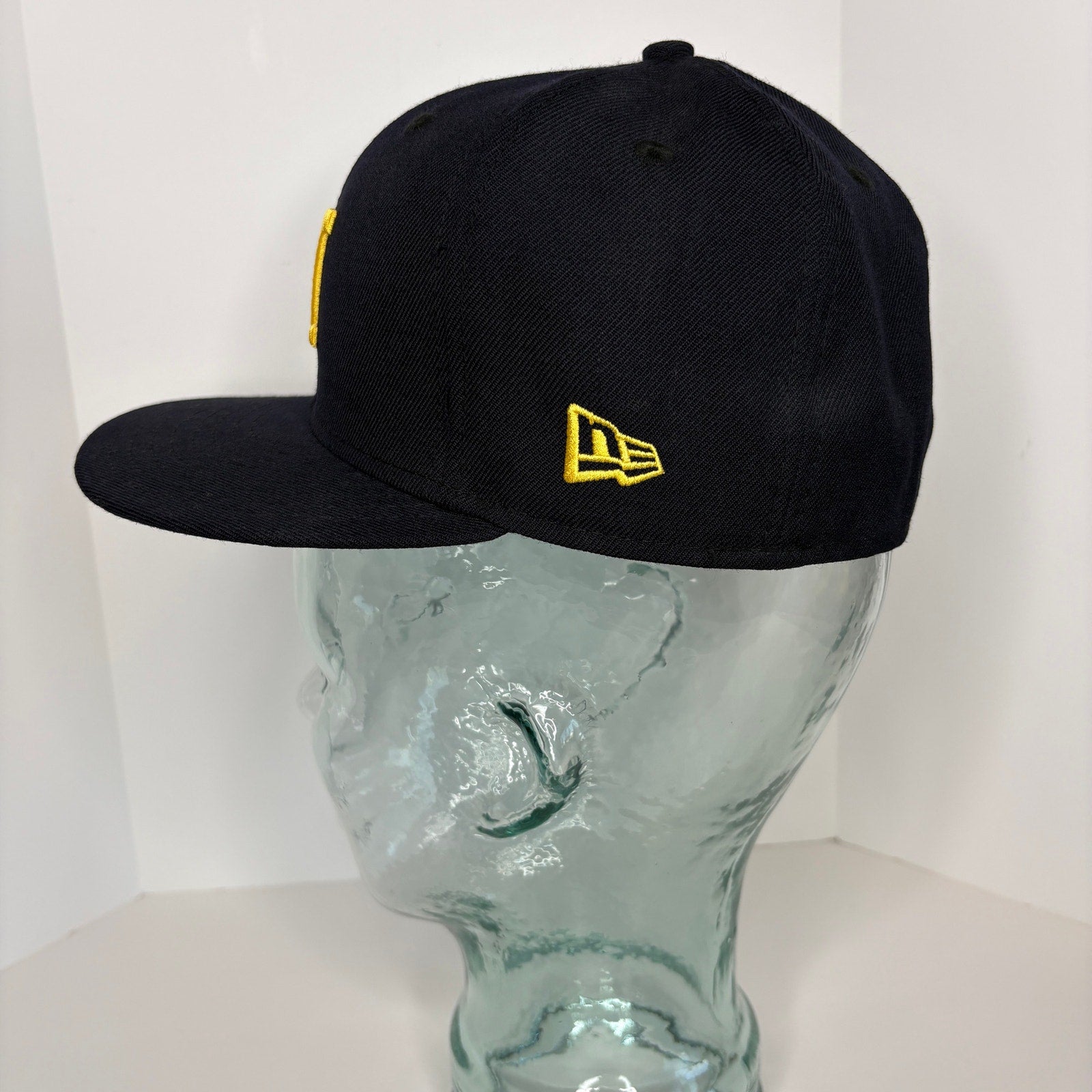 New Era University of Michigan Dark Blue Fitted Hat 6 7/8