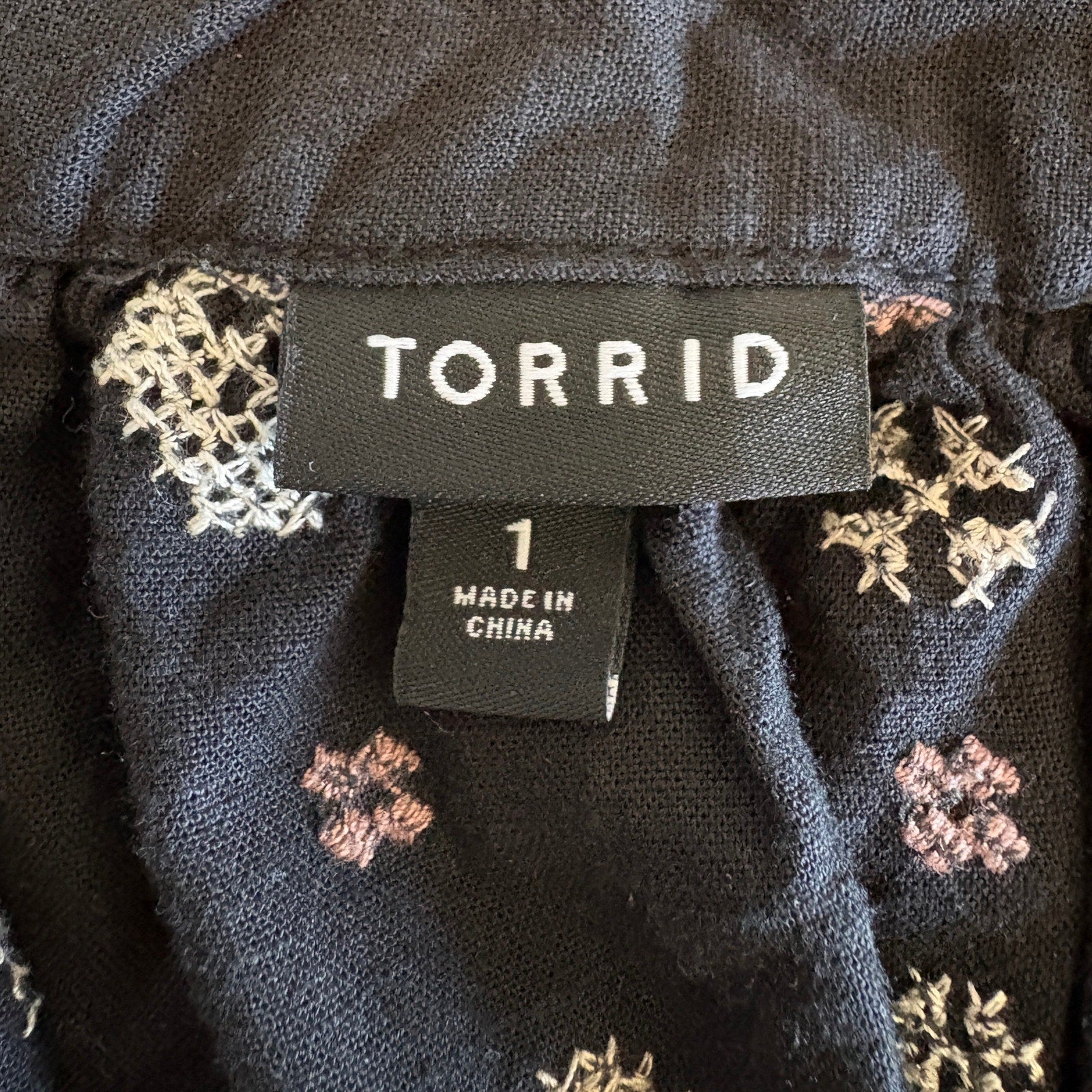 Torrid Boho Cross Stitch Peasant Top - Torrid Size 1 - Women's 14/16