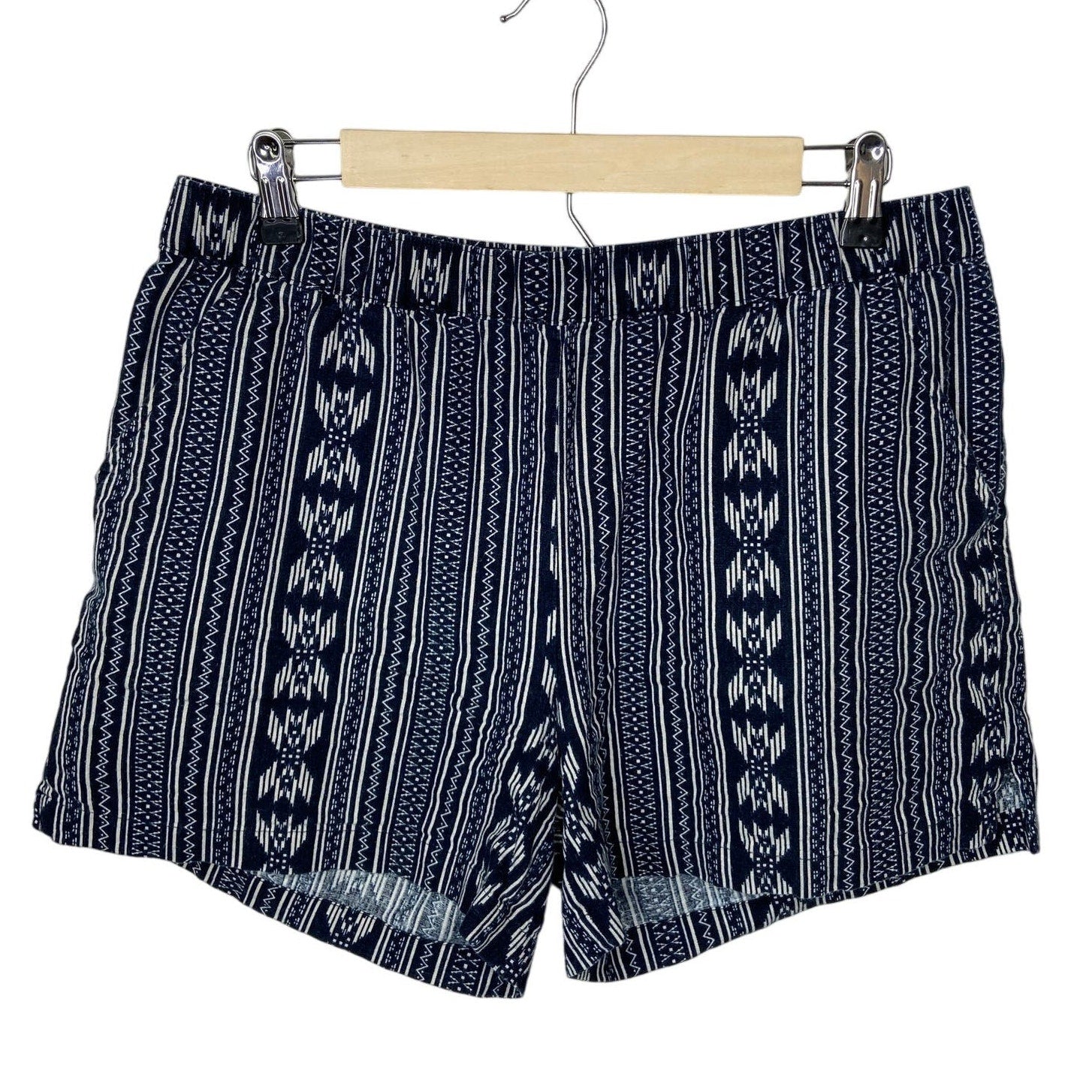 Weatherproof Washable Linen Patterned Stretch Waist Shorts - Women's Size M