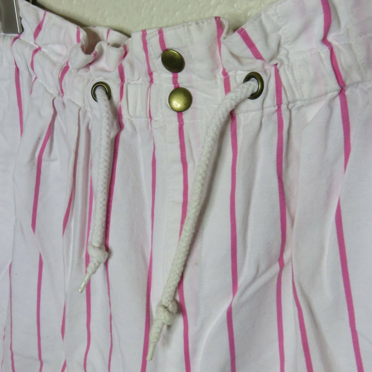 Vintage High Waist Pleat Front Stretchy Tie Waist Striped Shorts - Women's M