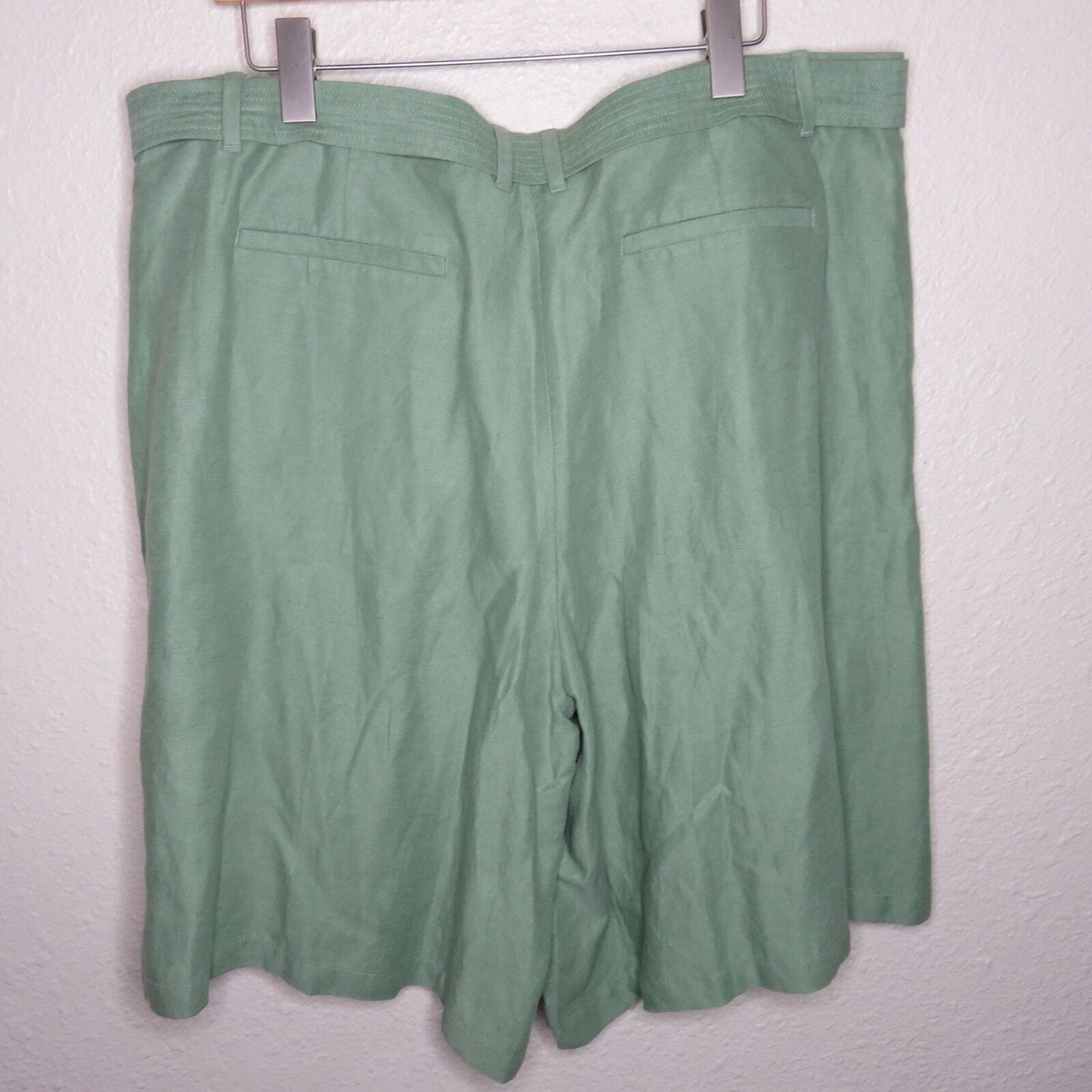 Gap Plus Size Linen Blend Sage Green Culottes Shorts - Women's Size 20