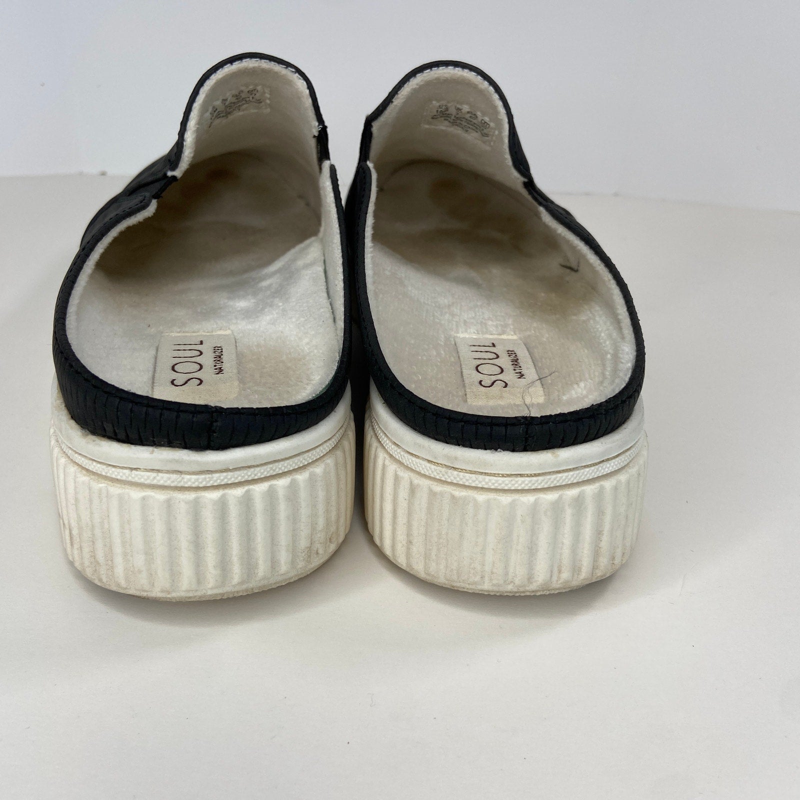 Naturalizer Soul Truly Black Faux Leather Slip On Sneakers - Women's Size 10