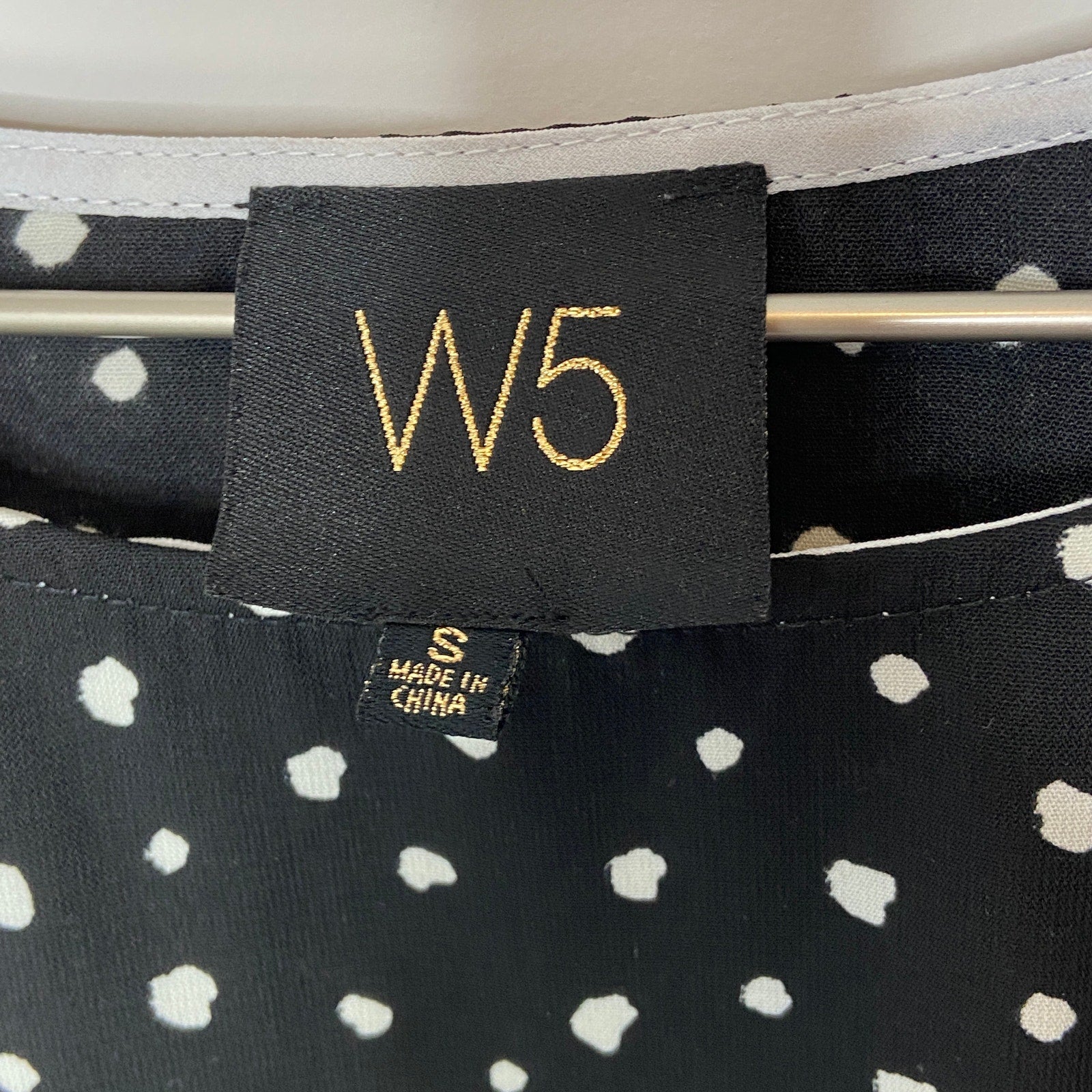 Oversized W5 Black White Distorted Dots Pullover Top - Women's Size Small