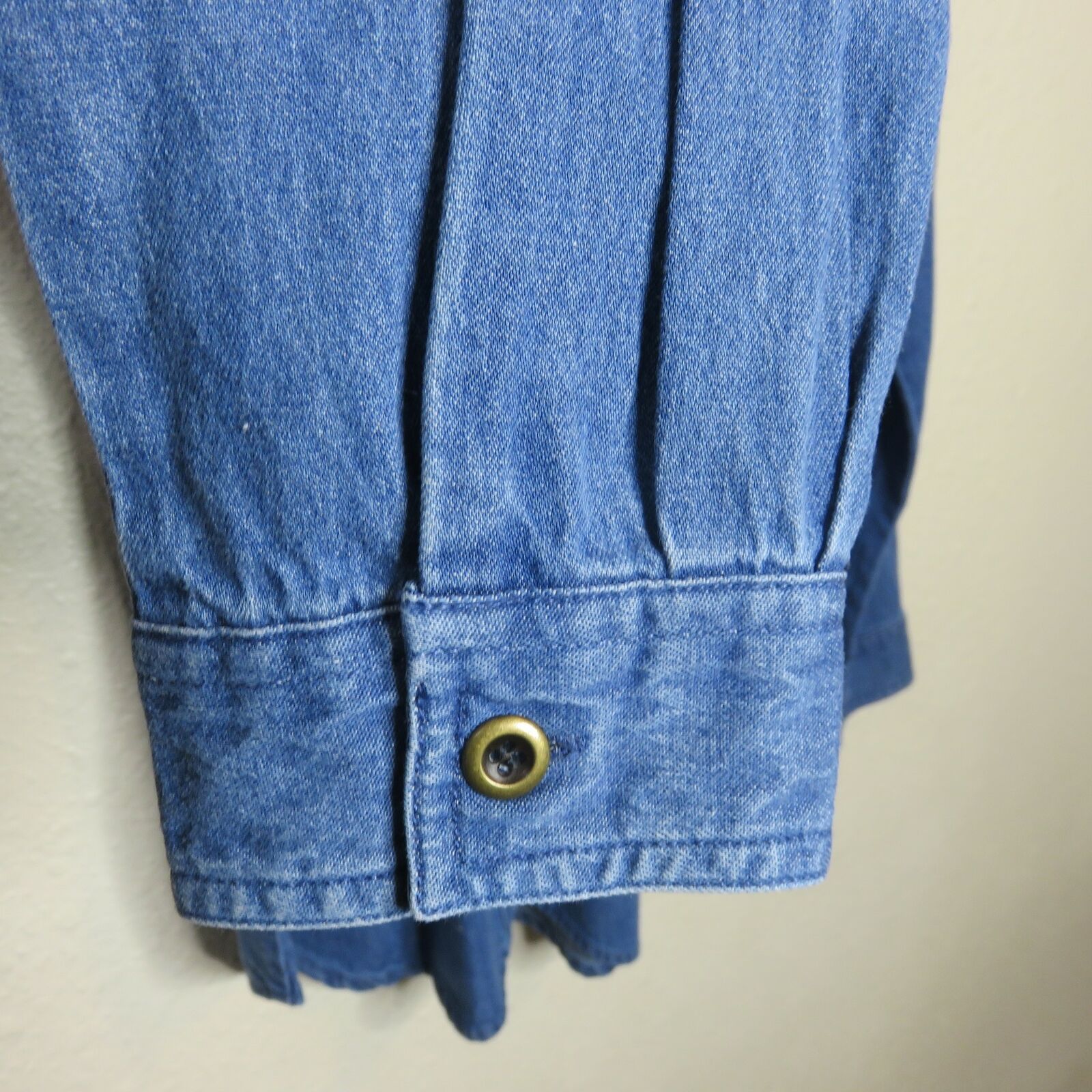 Holiday Christmas Poinsettia Garland Ornaments Denim Shirt - Women's 14W/16W