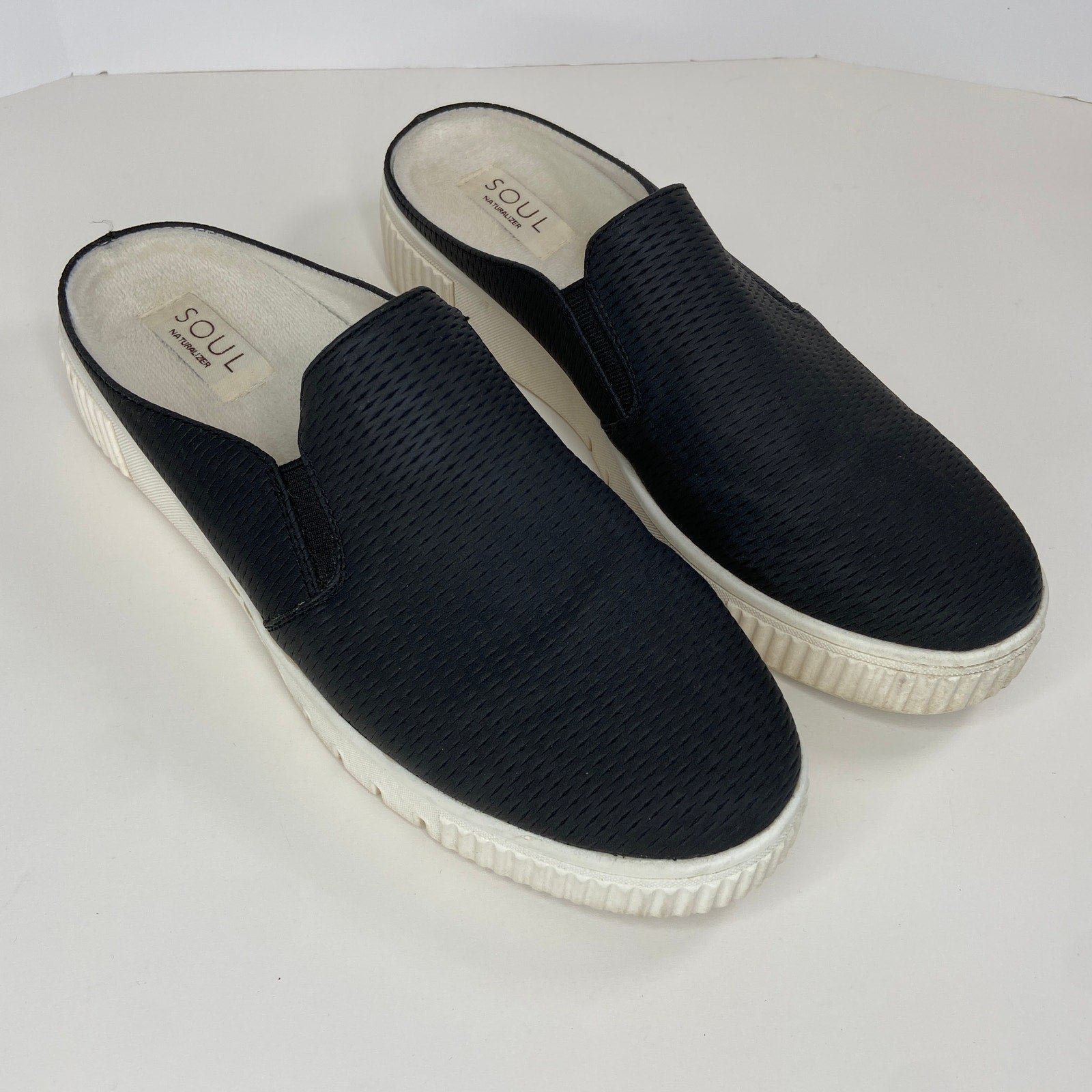 Naturalizer Soul Truly Black Faux Leather Slip On Sneakers - Women's Size 10