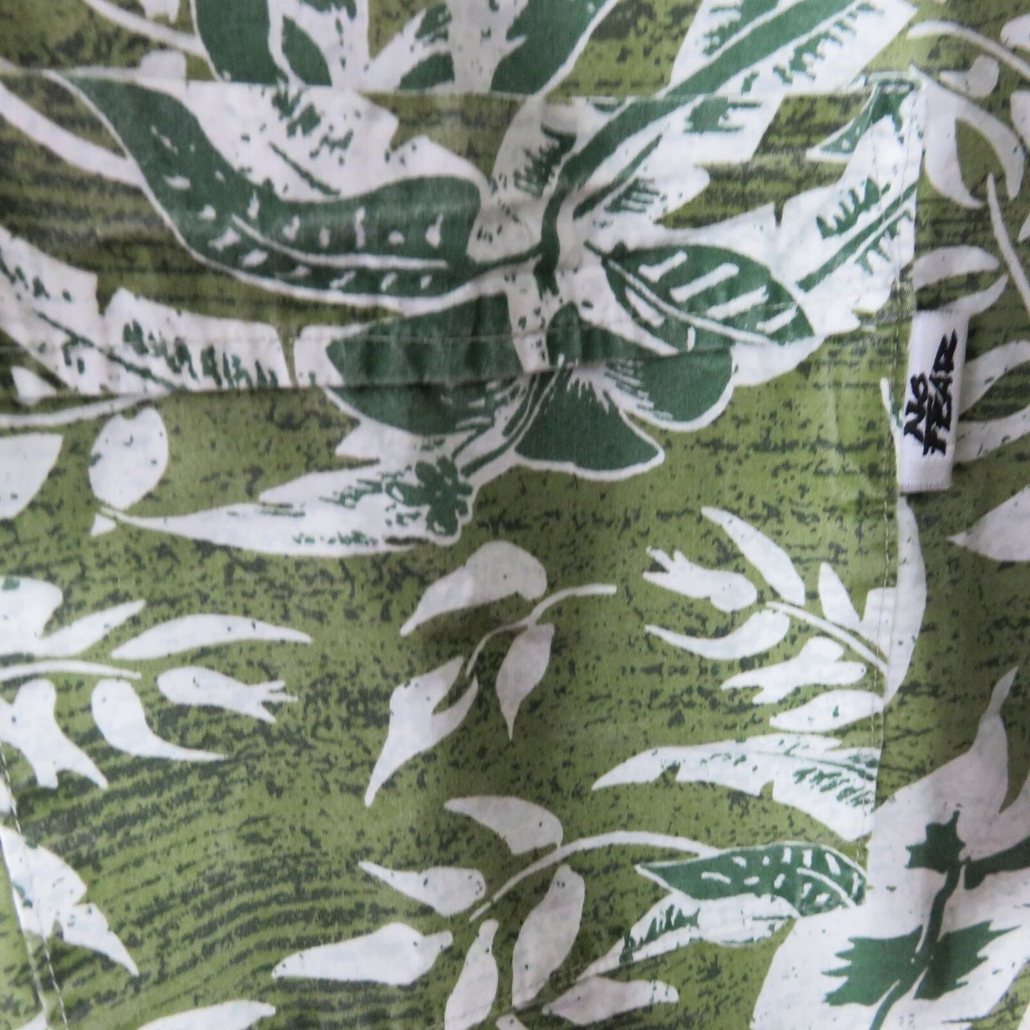 American Vintage No Fear Floral Hawaiian Shirt - Men's Medium