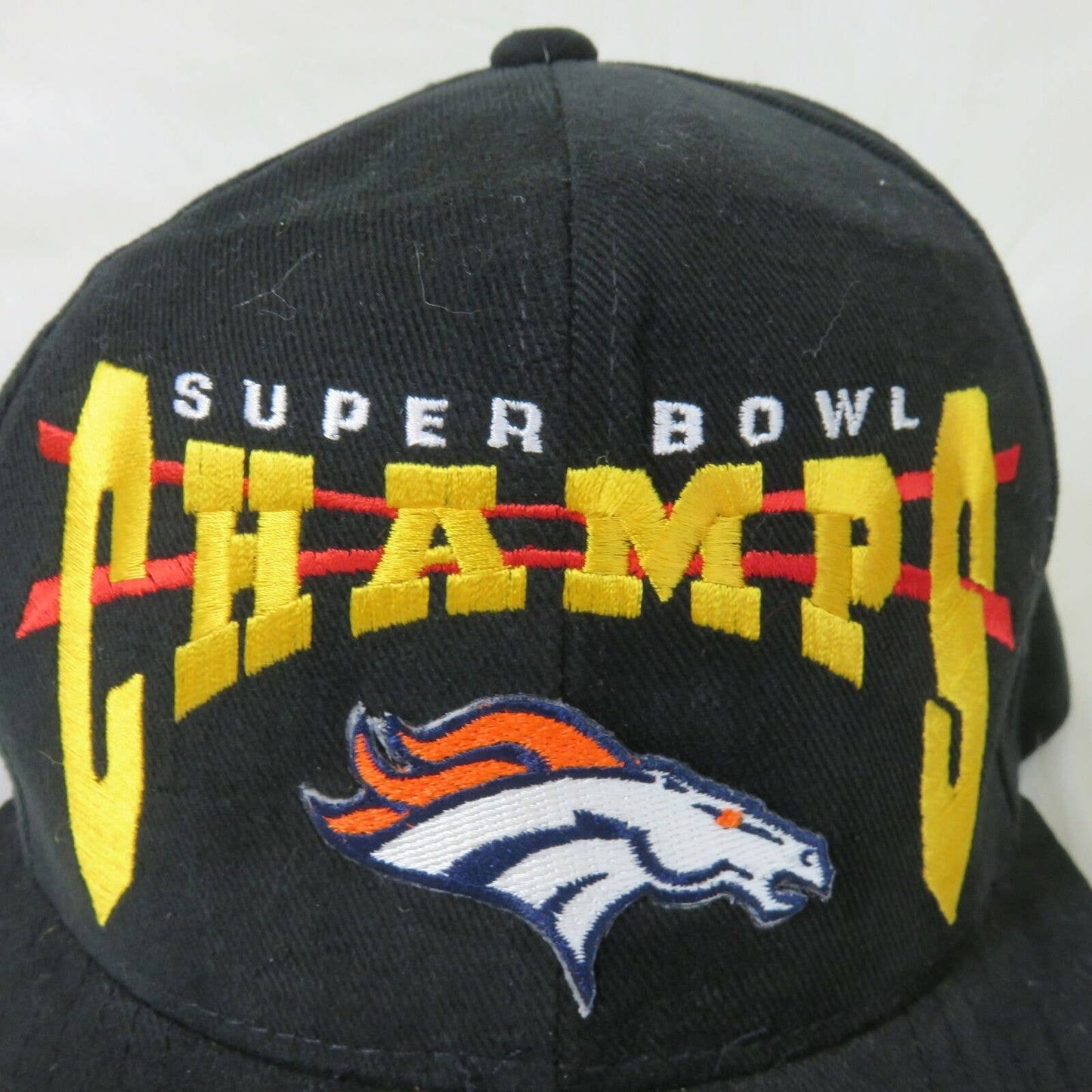 Vintage Starter Denver Broncos Super Bowl 32 Champs Snapback Hat