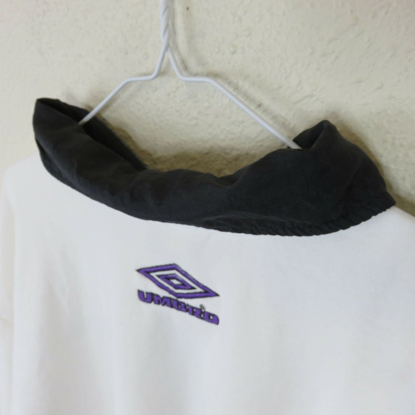 Vintage Umbro 1/4 Zip Sweatshirt - Adult Large