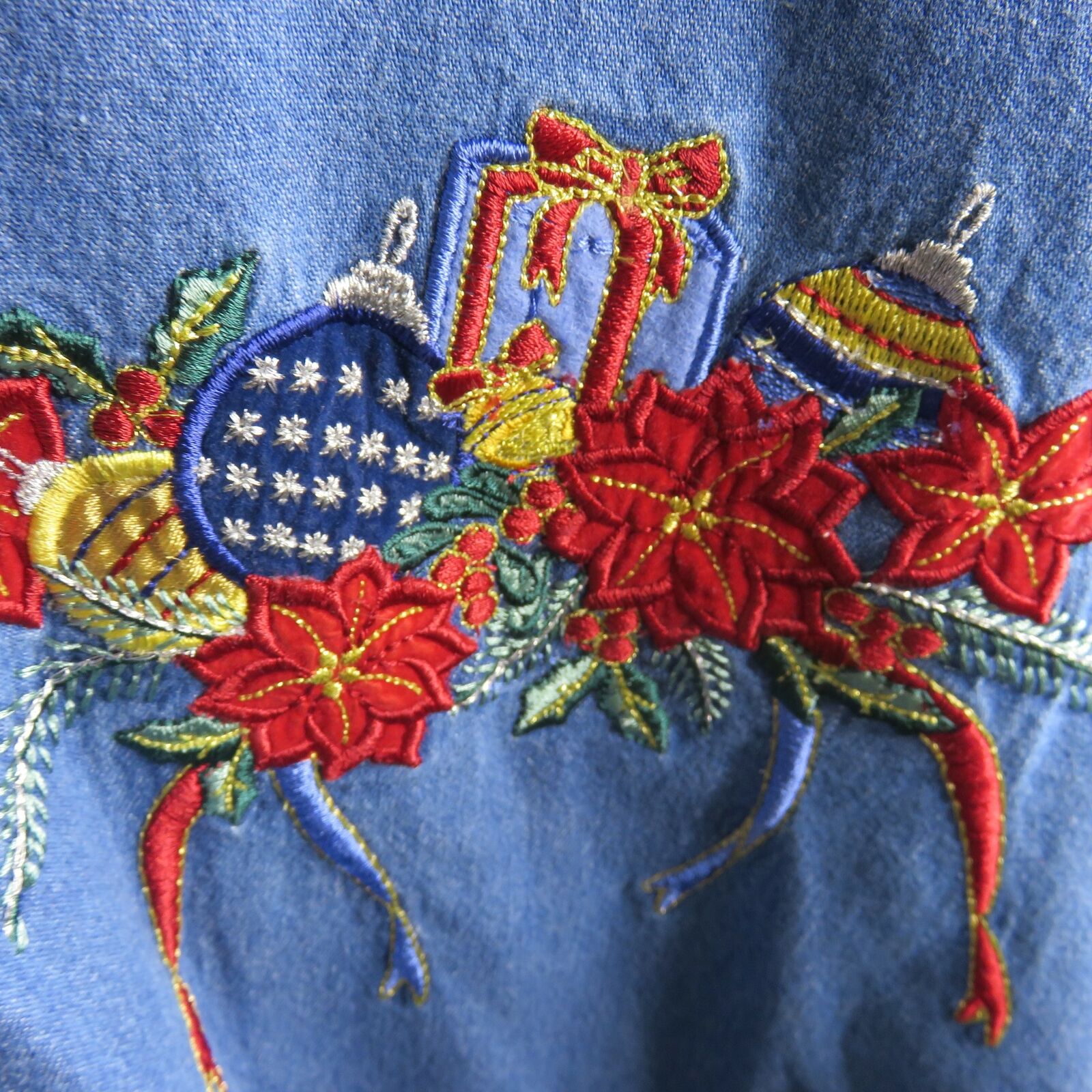 Holiday Christmas Poinsettia Garland Ornaments Denim Shirt - Women's 14W/16W