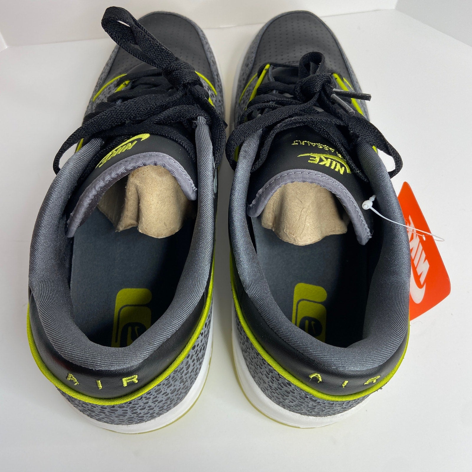 Nike AIR Assault Low Bright Cactus Sneakers NIB - Men's Size 10.5