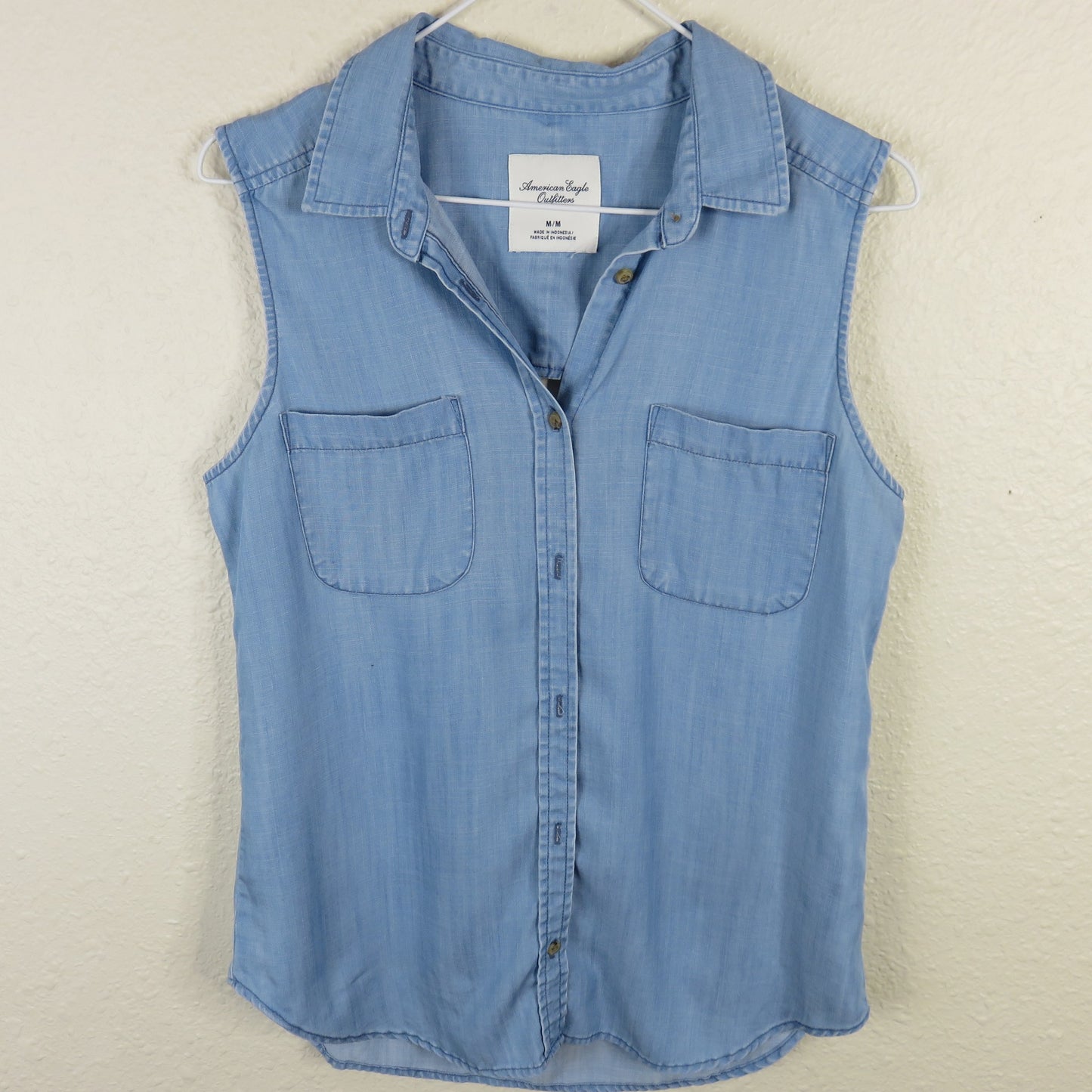 American Eagle Chambray Sleeveless Cut Out Back Shirt - Women's Medium