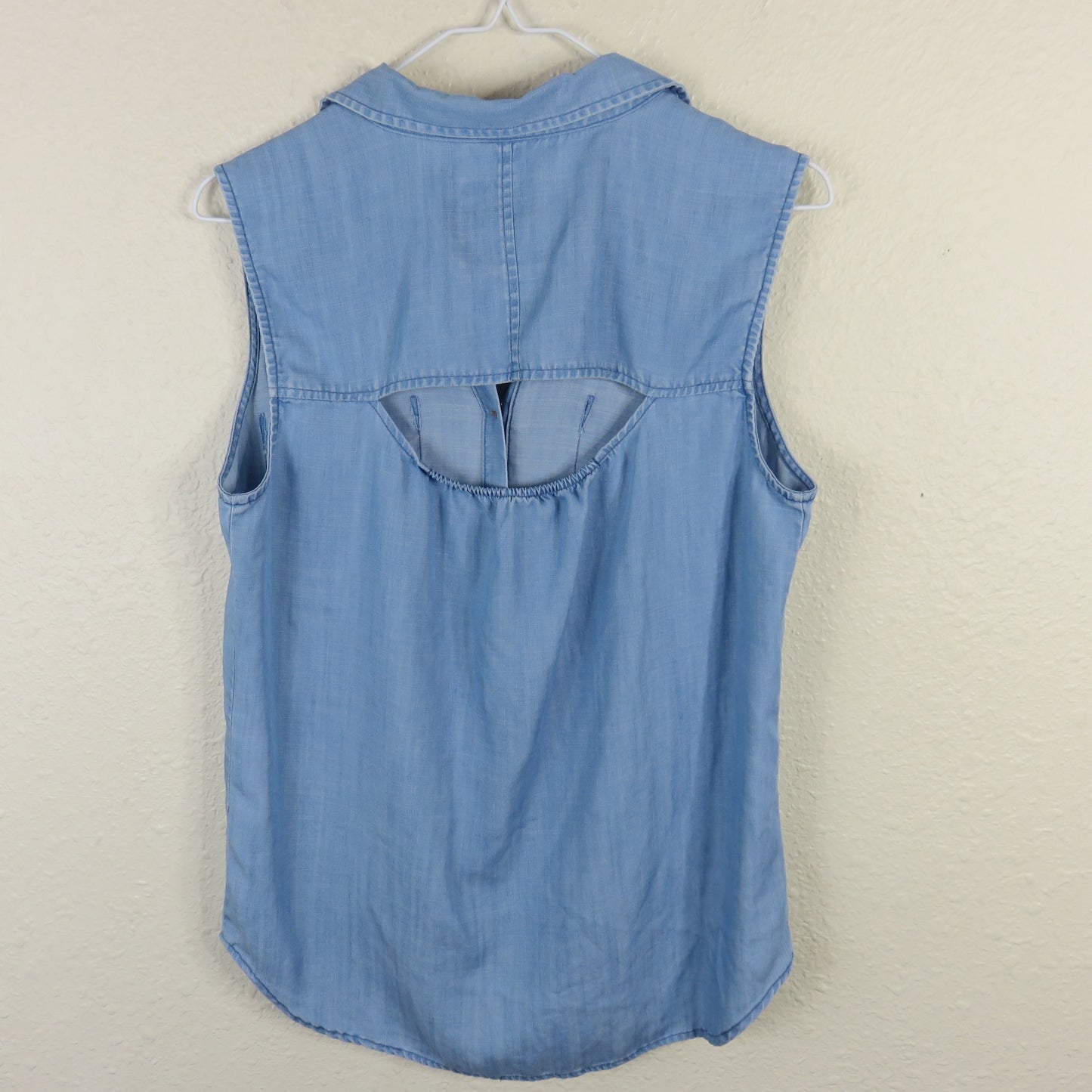 American Eagle Chambray Sleeveless Cut Out Back Shirt - Women's Medium